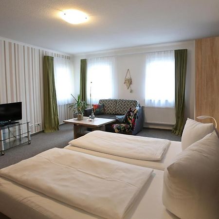 Hotel Wehlener Hof ชตัดท์เวเลิน ภายนอก รูปภาพ