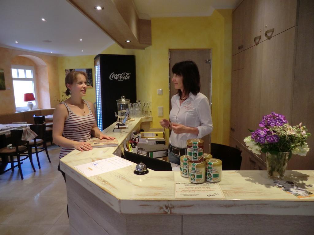 Hotel Wehlener Hof ชตัดท์เวเลิน ภายนอก รูปภาพ