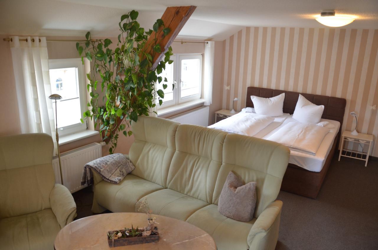 Hotel Wehlener Hof ชตัดท์เวเลิน ภายนอก รูปภาพ